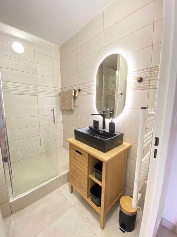 Somptueux Appartement Renove En Bord De Mer Six-Fours-les-Plages Bagian luar foto