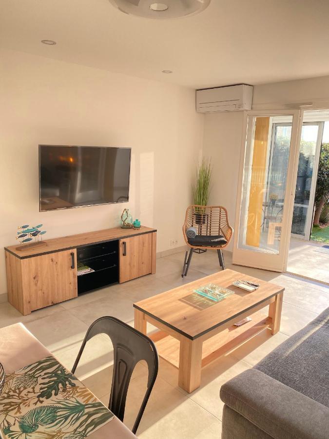 Somptueux Appartement Renove En Bord De Mer Six-Fours-les-Plages Bagian luar foto